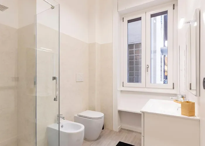 Temporaryflat San Babila Apartman