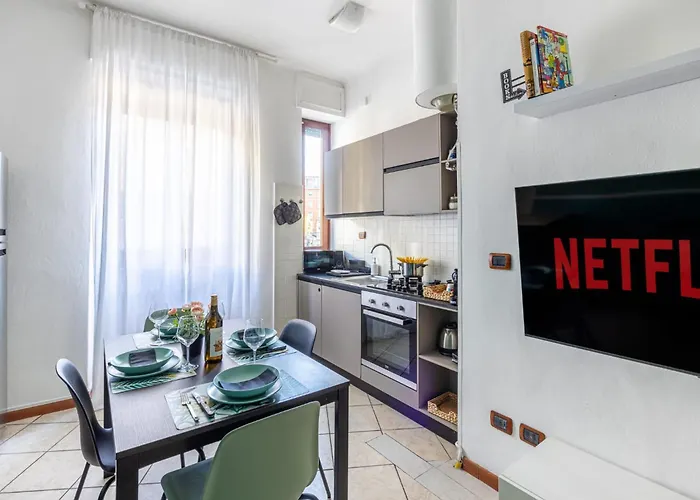 Citylife Apartment- Metro Access - 2 Bedrooms