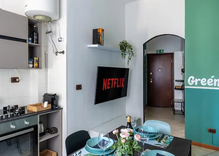 Citylife Apartment- Metro Access - 2 Bedrooms