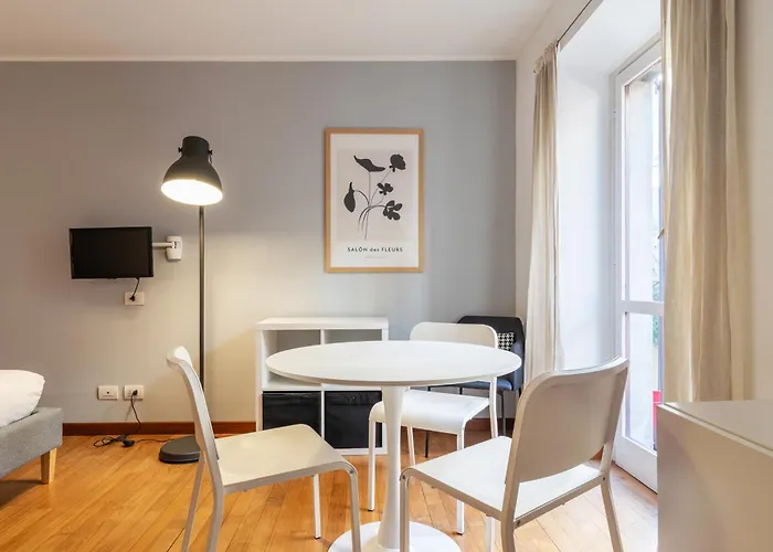 Easyhomes - Spiga Apartamento