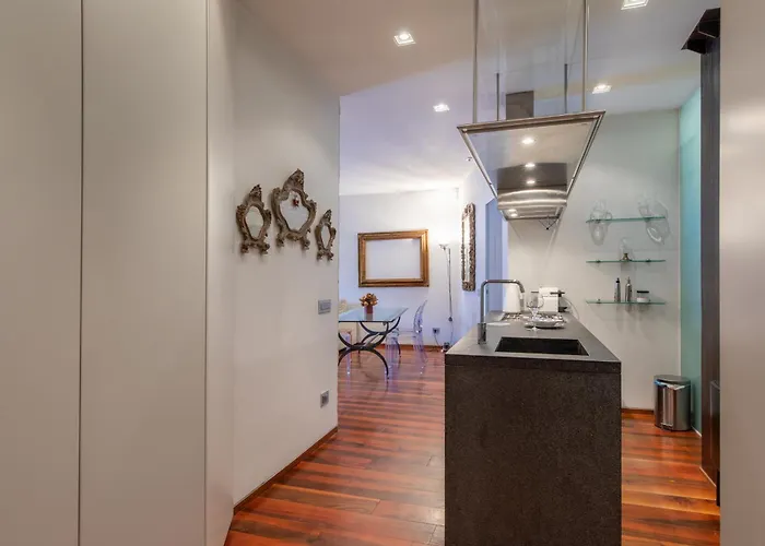 Porta Venezia- Design Apartment, 2-bedrooms, Netflix, Wifi