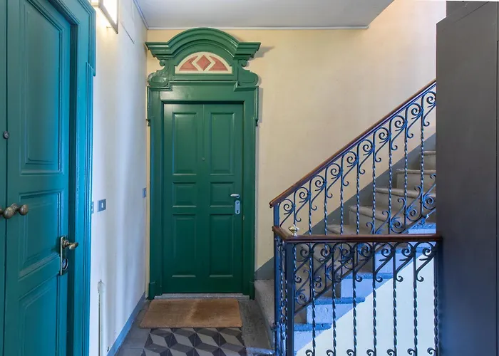 Porta Venezia- Design Apartment, 2-bedrooms, Netflix, Wifi アパート ミラノ