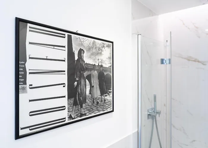 - Duomo And Navigli, Bright With Balcony Apartment Mailand