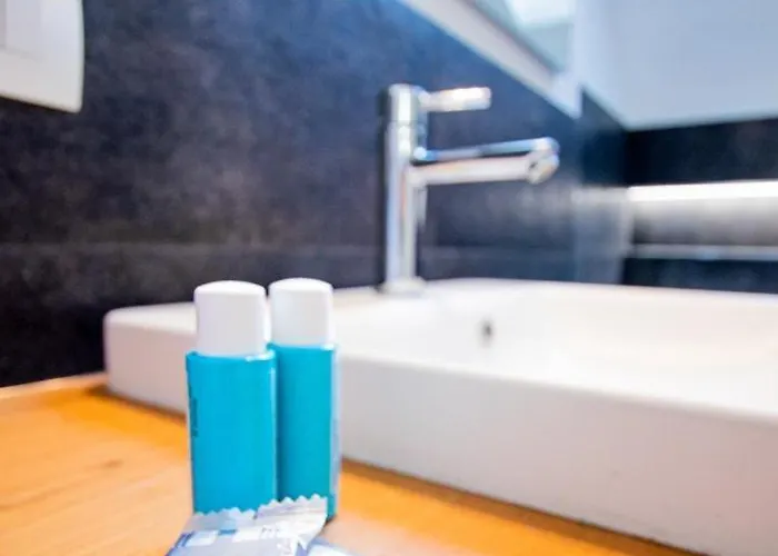 Apartament Wolvesdensuite Con Terrazzi E Garage Gratuito Mediolan