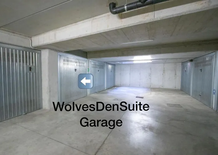 Wolvesdensuite Con Terrazzi E Garage Gratuito Mailand