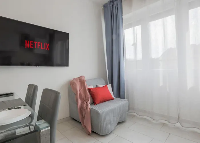 Corso Como-bosco Verticale Con Balcone *