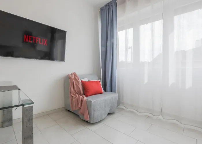 Corso Como-bosco Verticale Con Balcone アパート ミラノ