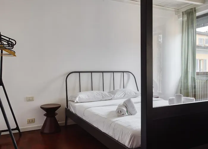 Апартаменты Joivy Superb In The Centre Of