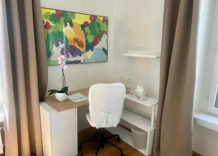 Tricolore בית הארחה