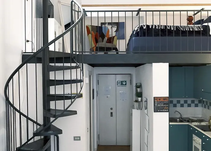 Comecasa Grazioso Loft In Crocetta Near Mangiagalli Milán