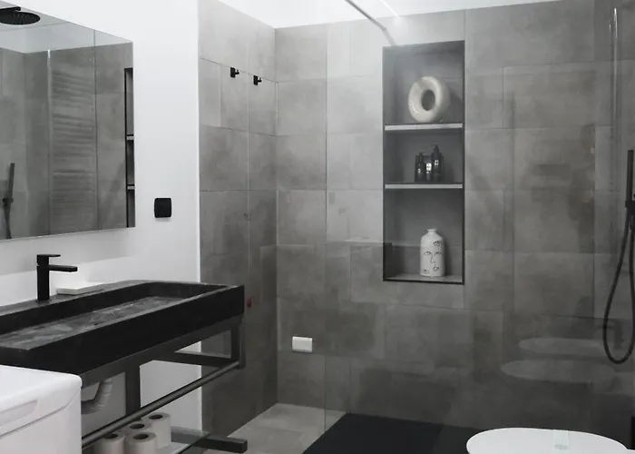 Comecasa Porta Romana Elegant דירה