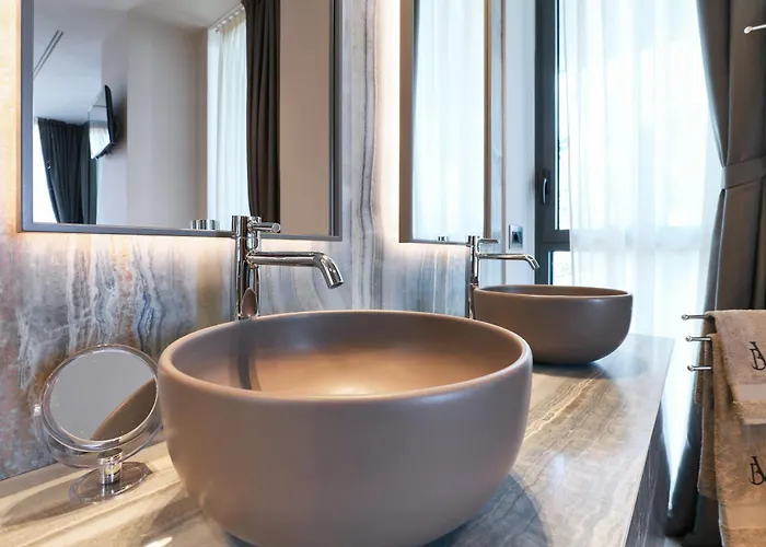 Luxury In Bosco Verticale Isola Apartamento *