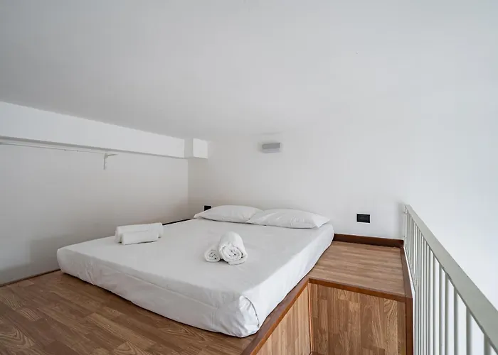 Guesthost - Magenta Long Let Apts * Milan