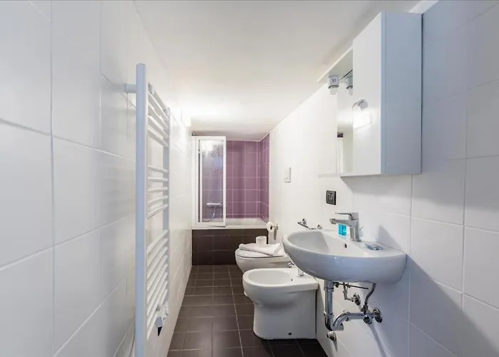 Apartment Guesthost - Magenta Long Let Apts