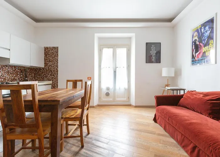Easytopstay - Porta Romana Comfy Apartment
