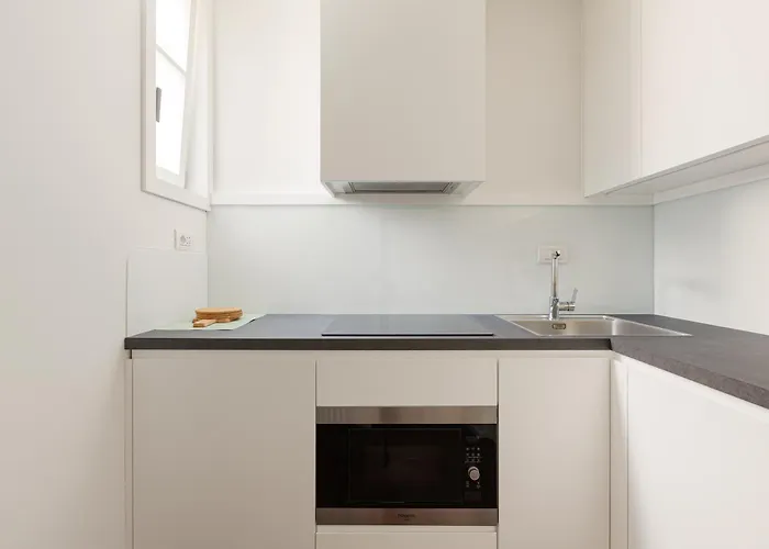 Διαμέρισμα Guesthost - Tiny Near Station *