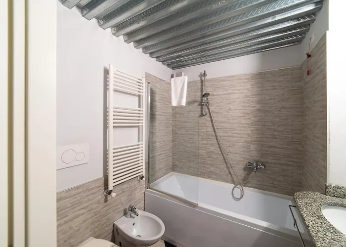 Hbhall Residenze Darsena Apartament
