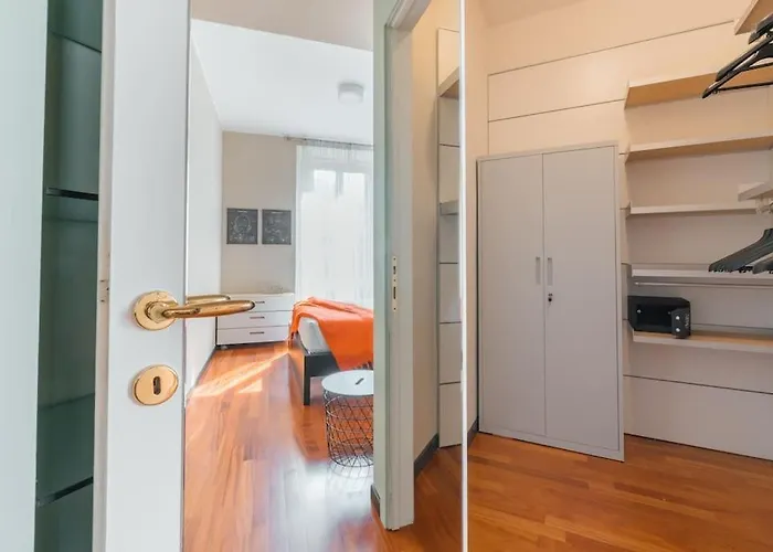 R Sterlizia House Apartment *