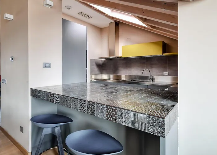 Joivy Elegant With Parking And Balcony Apartment Milan