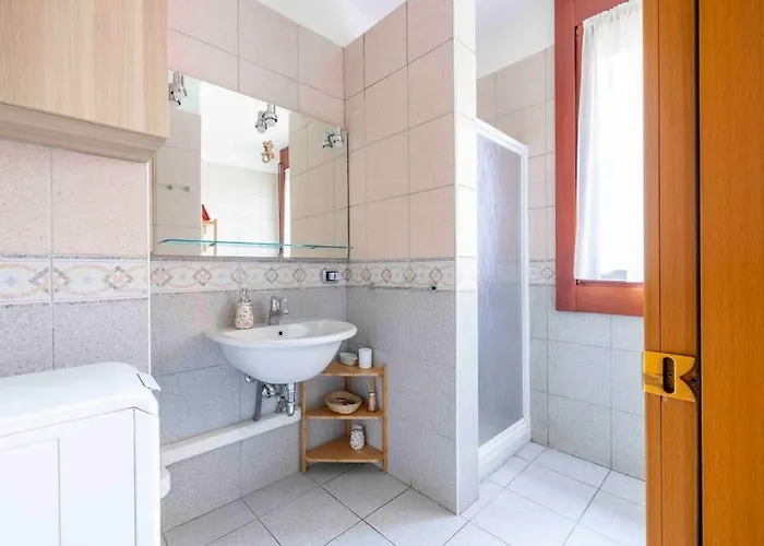 Lägenhet Bellissimo Bilocale Con Terrazzo *