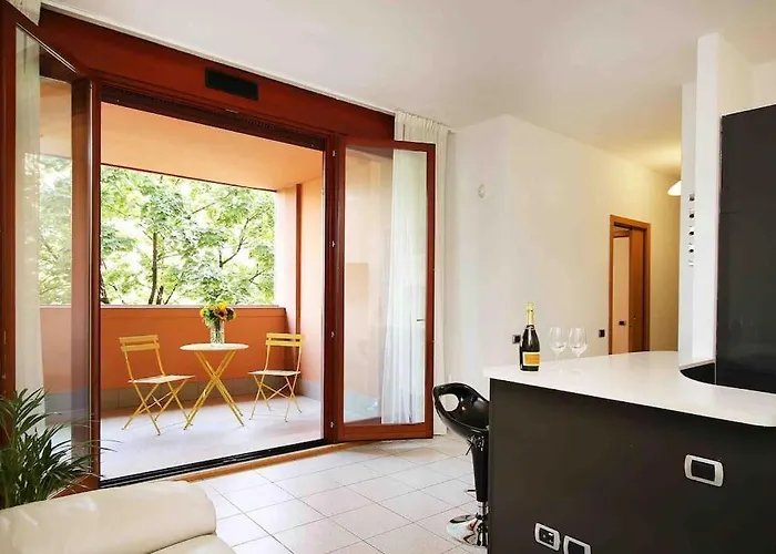 Lägenhet Bellissimo Bilocale Con Terrazzo Milano