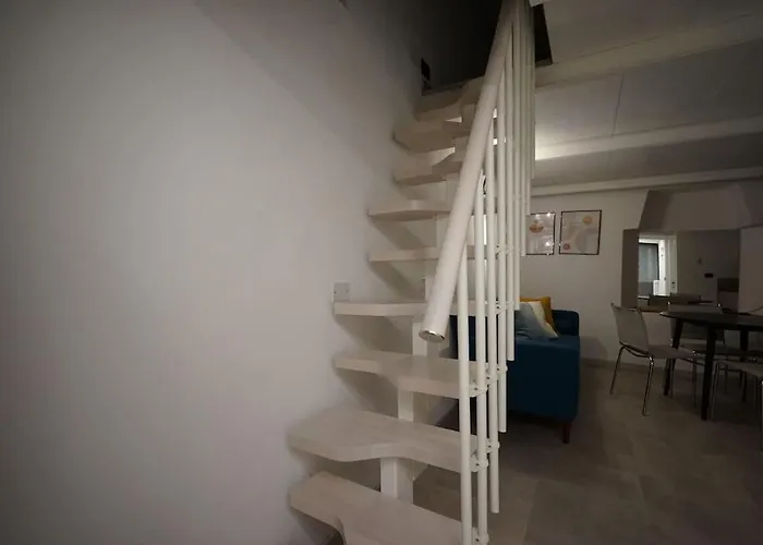 A Due Passi Dal Bosco Verticale *