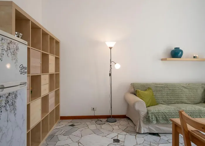 아파트 Xenia - Spacious Two-room In The Flower District