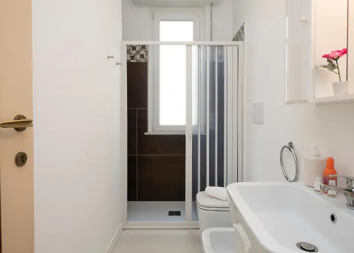 Xenia - Spacious Two-room In The Flower District 아파트 밀라노