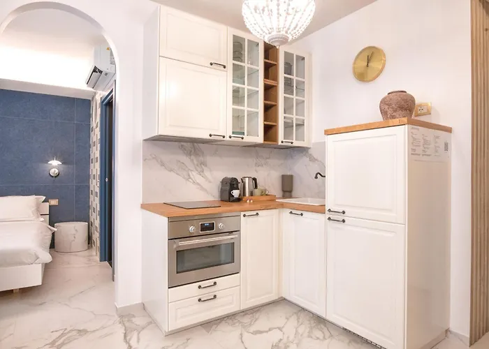 Ms Marple Luxury Station Appartement *