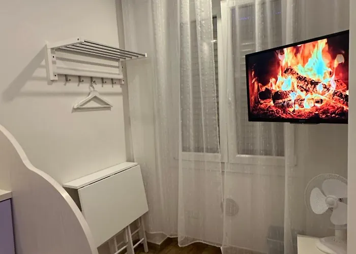 Bunk Bed - 4 מילאנו