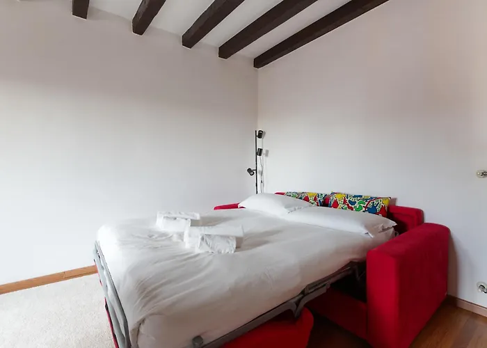 Colonne Di San Lorenzo - Colorful Apartment! 밀라노