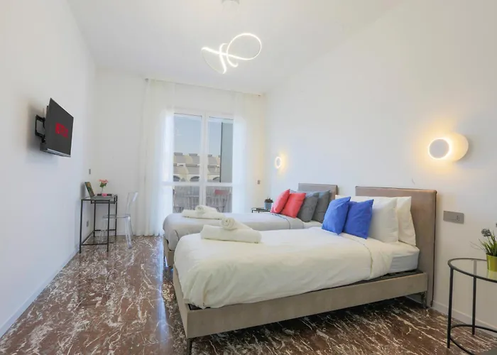 [private Apartament] Luxury 5 Bedroom - Station Appartamento *