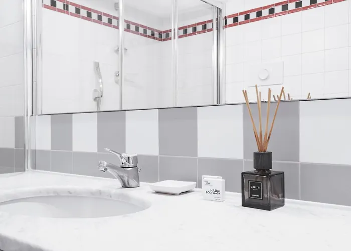 Easylife - - Crema 7 - Porta Romana 公寓 *