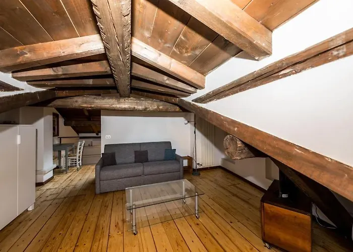 Wonderful Two Floors * Milán