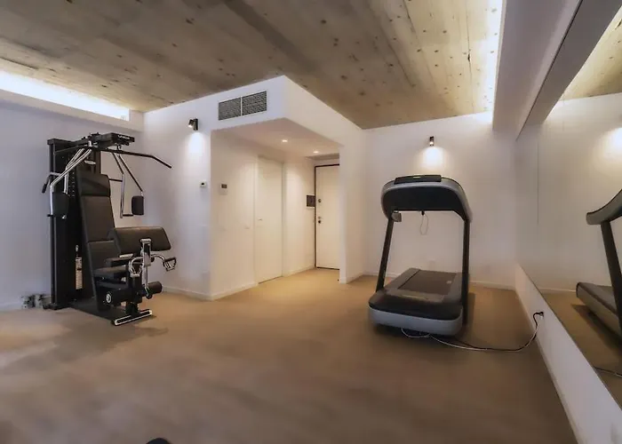 Apartment Duomo Space Free Parking - Private Gym- Metro