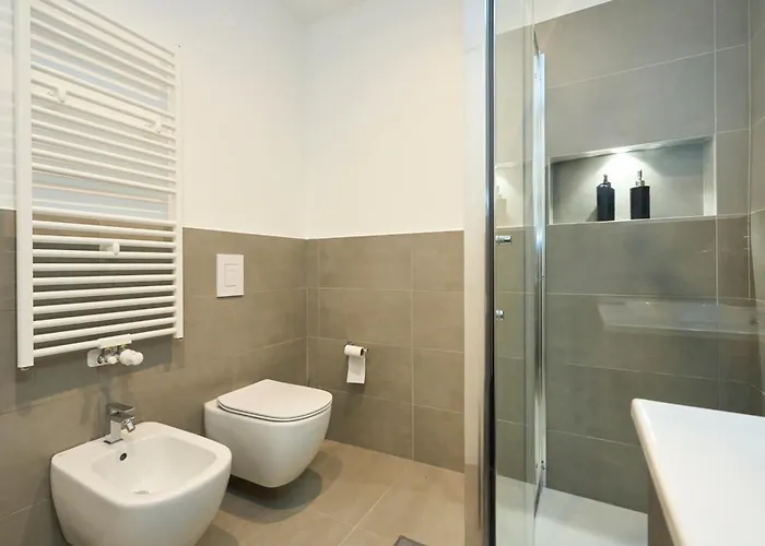 Luxury Design - 20 Minutes From Duomo-navigli Apartman Milánó