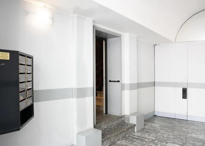 公寓 In Affitto Zona Tortona Solari 米兰