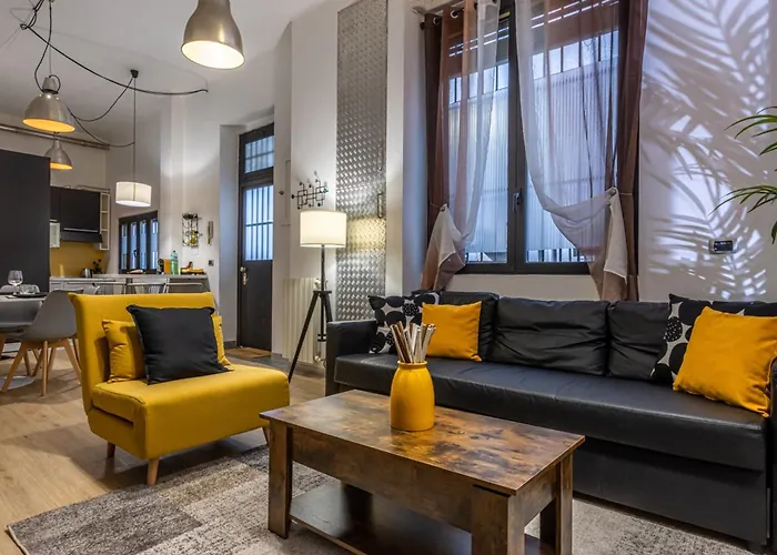Industrial Loft In Maciacchini - Metro 50m Smartworking & Netflix شقة