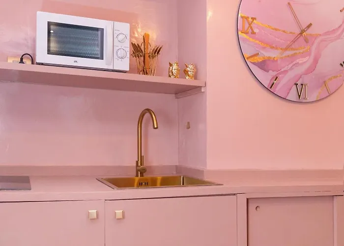 Piazza Del Carmine - Gold Exclusive - In The Underground No Windows Apartment Mailand