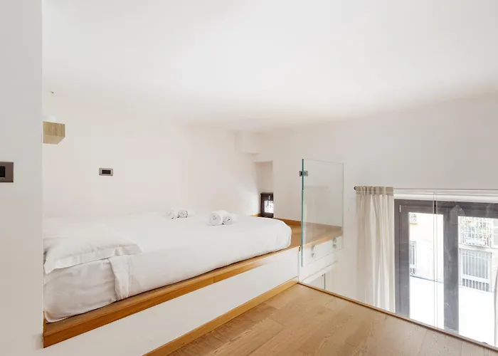 On 2 Levels Milan-crocetta M3! Apartament