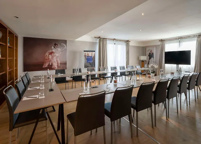 Radisson Blu Ξενοδοχείο 4*