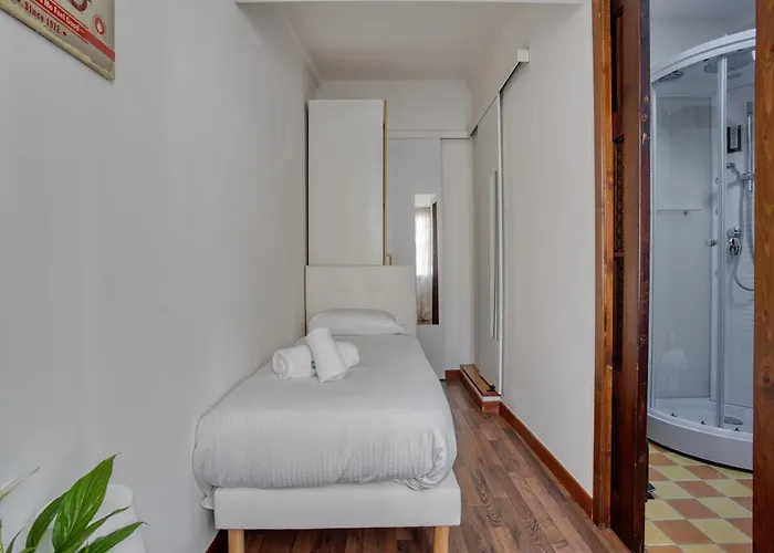 Апартаменты Joivy Spacious Flat, Excellent Centre Access