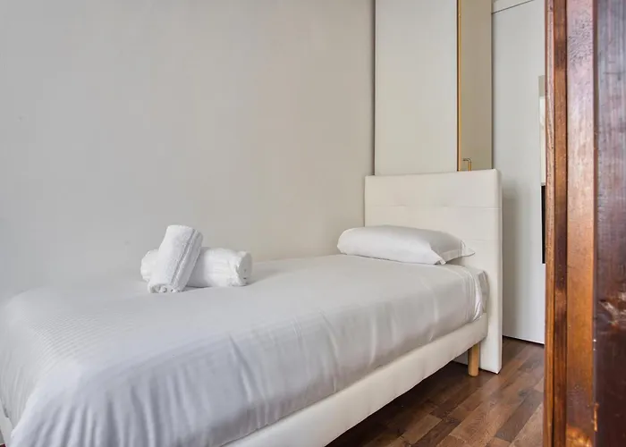 Апартаменты Joivy Spacious Flat, Excellent Centre Access *