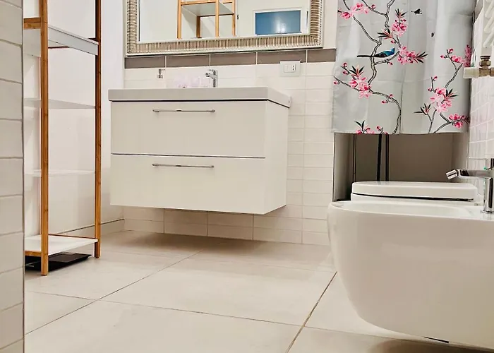 דירה Riverside Loft Navigli - Spacious Two-bedroom מילאנו