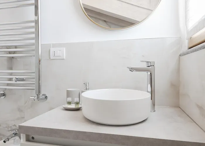 Easylife - - Italia 68 P5 - Porta Ticinese Appartement *