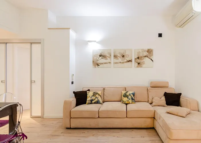 Design - Bezzi 79 Apartment *