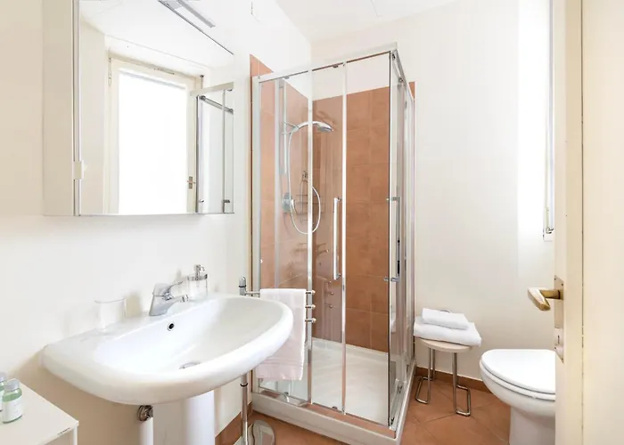 Classy Heritage Home, Center, 7 Guests Apartman