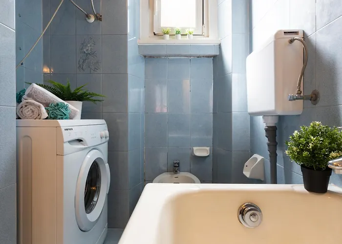 Titty House - Crocetta Apartment Mailand