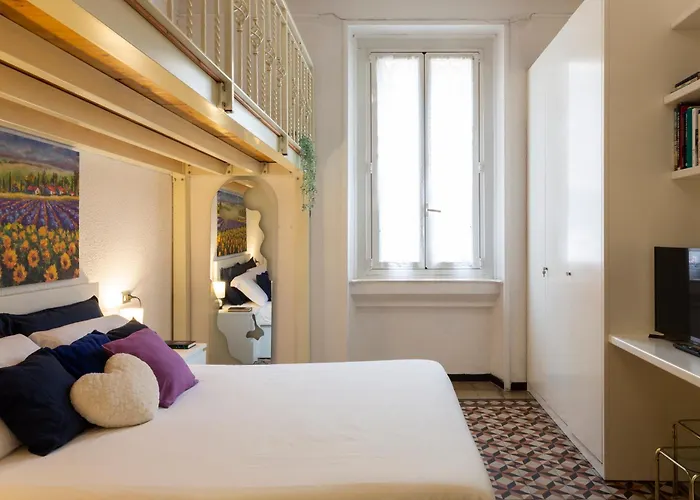 Titty House - Crocetta