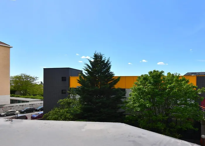 Apartment Fond. Prada-ieo Elegante Con *